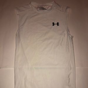 Never worn under armour cut off tight shirt